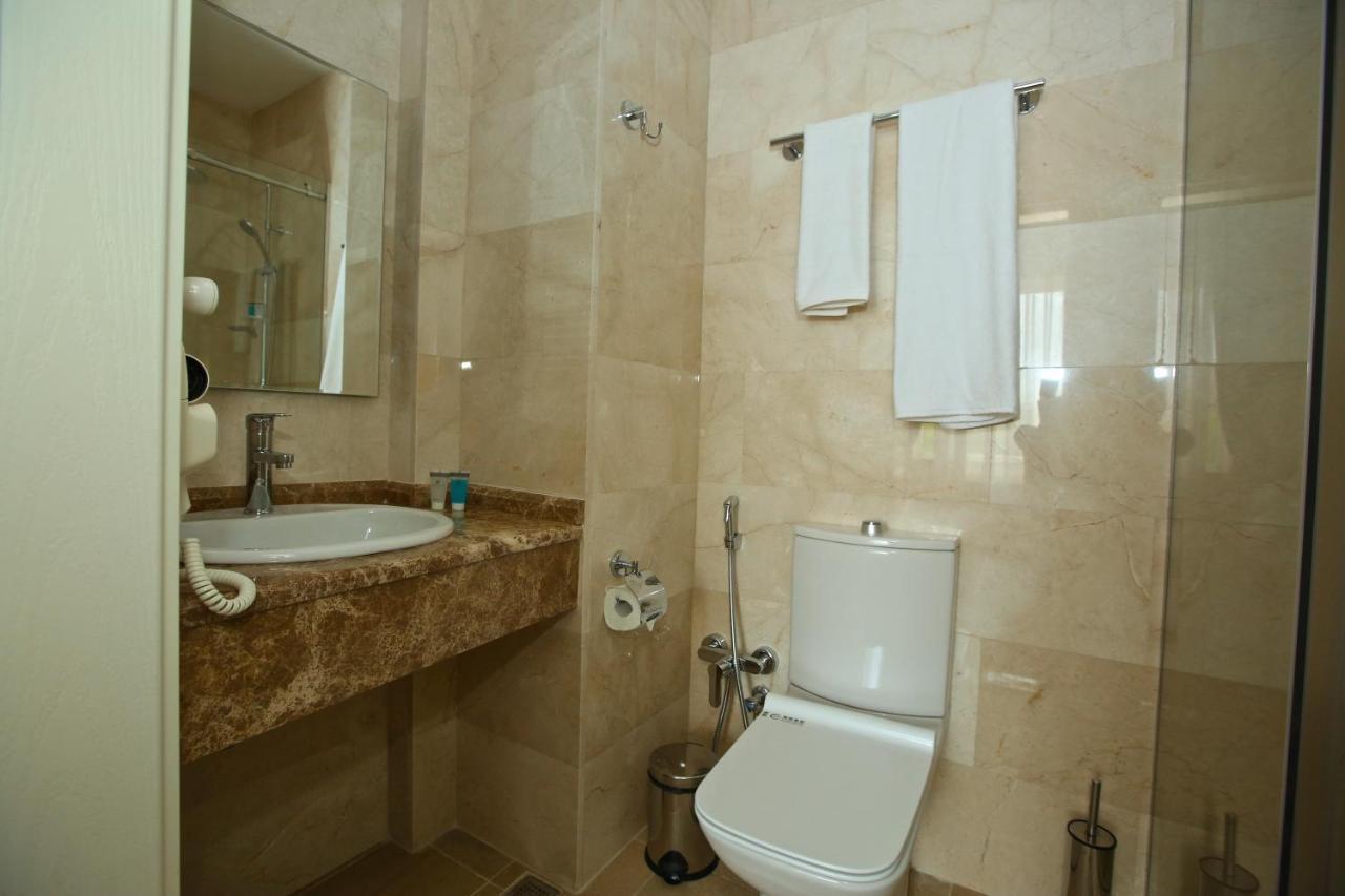 Miraj Hotel Baku Exterior foto
